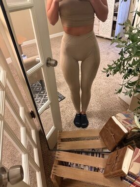 NVGTN High-Waist Sculpting Leggings in Taupe